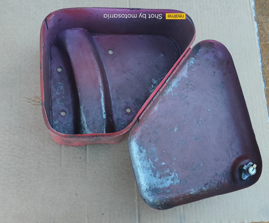 CAJA HERRAMIENTAS SANGLAS ROVENA 250CC(LADO IZQ.)