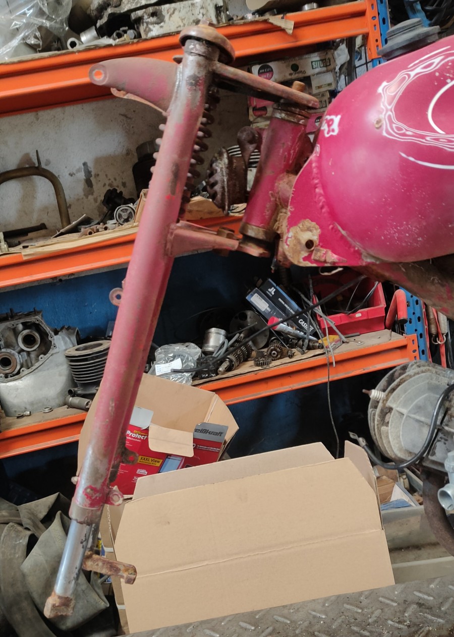 horquilla guzzi 73cc (primera serie)