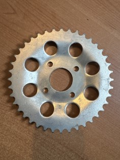 Corona Guzzi cardelino 73cc / guzzi dingo (40 dientes)