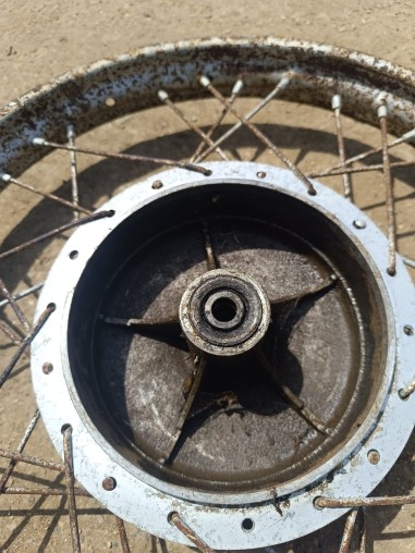 Rueda delantera montesa impala