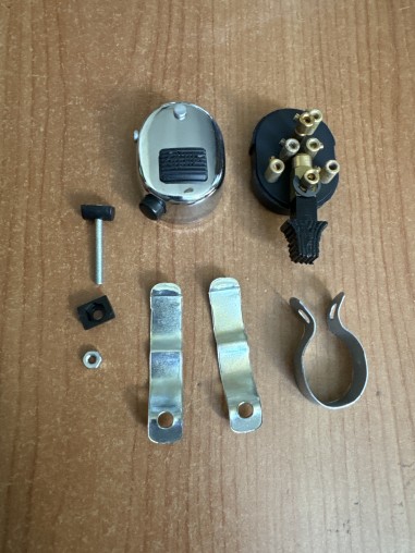 LLAVE LUCES MOTO CLÁSICA UNIVERSAL