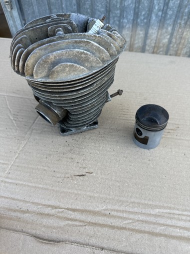 Cilindro Peugeot movesa 125cc con culata