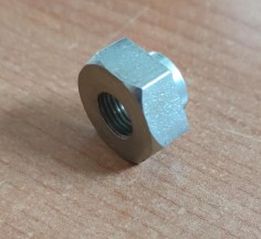 Tuerca de rueda de Guzzi 65 y 49